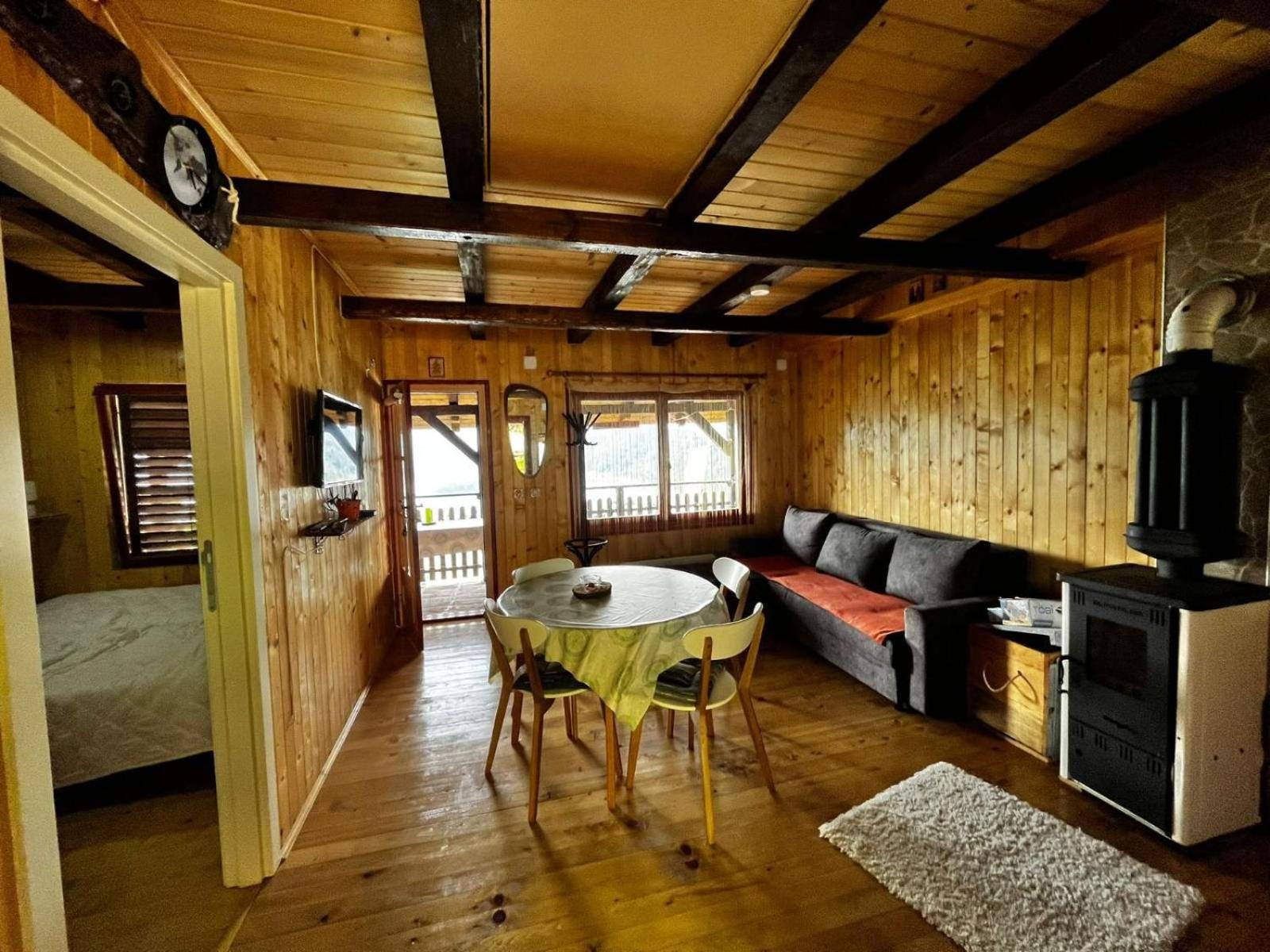 Apartman Orlovo Oko Mandici Eksteriør billede